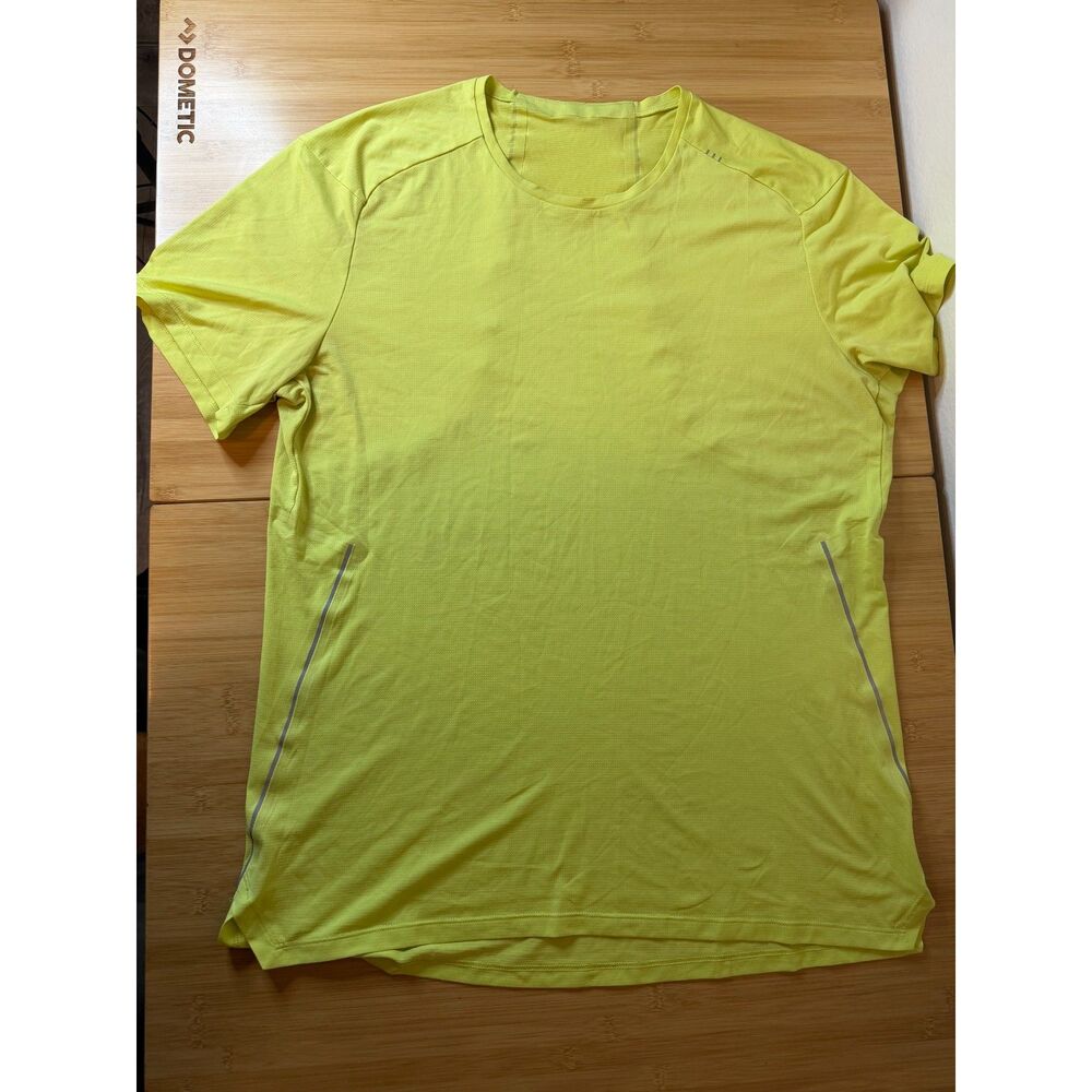 Lululemon Fast and Free Short Sleeve Mens Large Faded Zap Neon Reflective